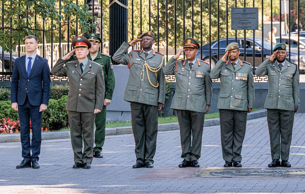 South African Army Commander Visits Moscow to Expand Military Cooperation with&nbsp;Russia